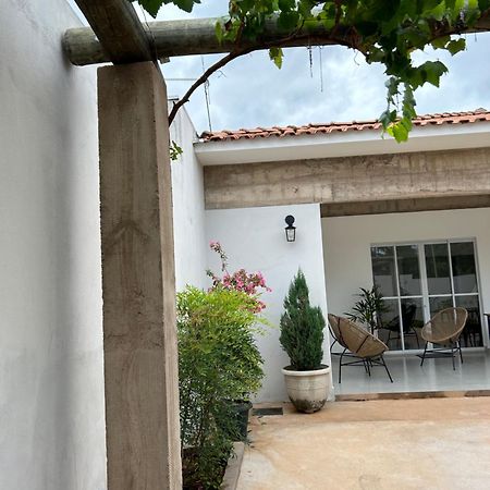 ブロタス Casa Charmeヴィラ エクステリア 写真